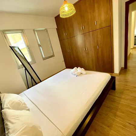 Apartamento Flat In Center - Prevezis Platform 357 *